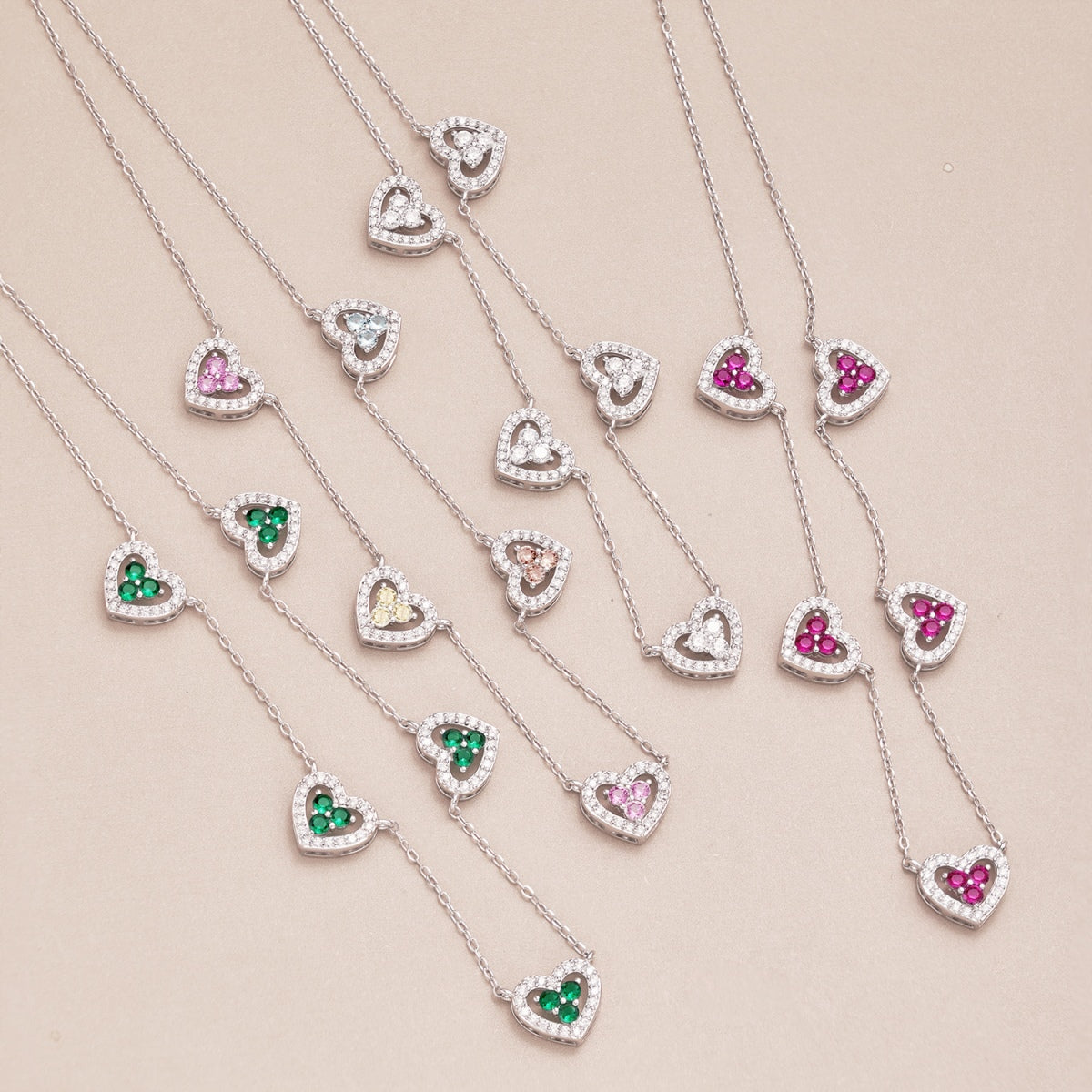 [Royal]Sparkling Five Heart Necklace