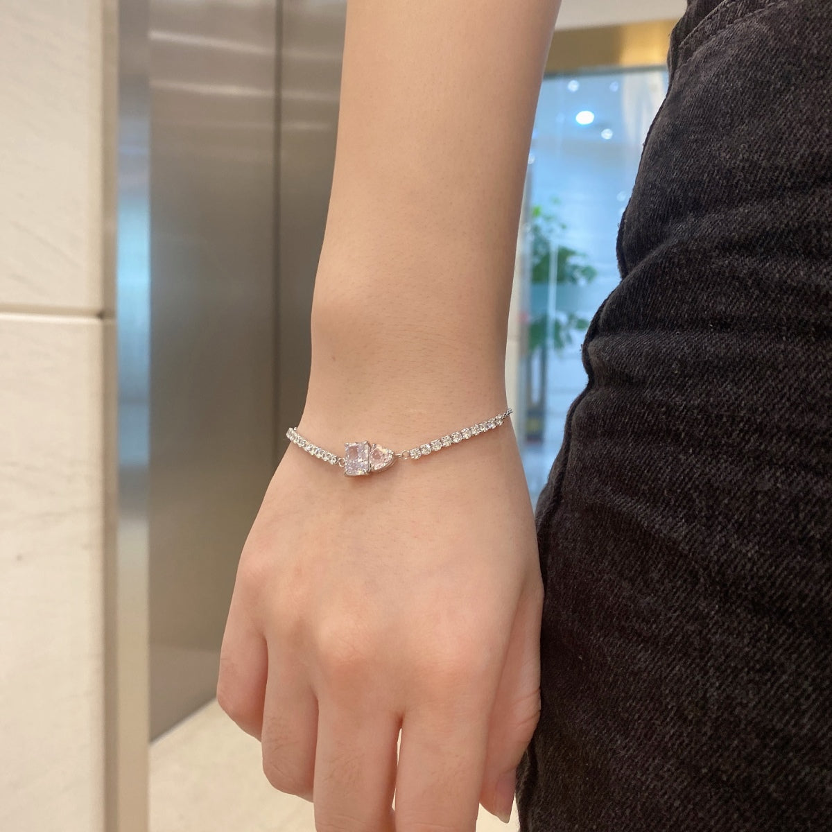 [Royal]Dazzling Unique Multi Shape Lover Bracelet