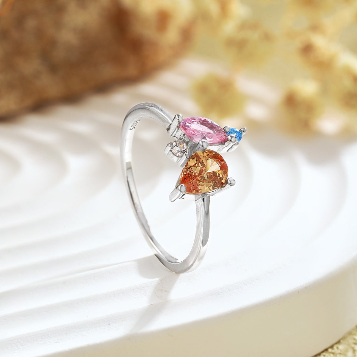 [Royal]Radiant Colorful Multi Cut Daily Ring