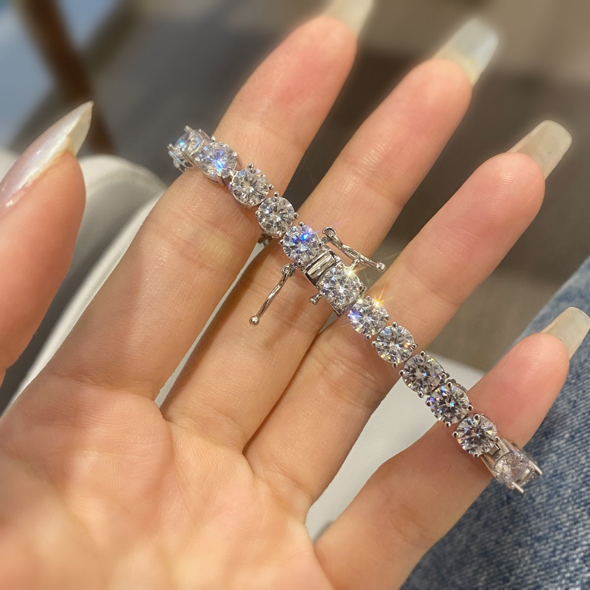 [Royal]0.75 Carat Dazzling Round Cut Wedding Bracelet