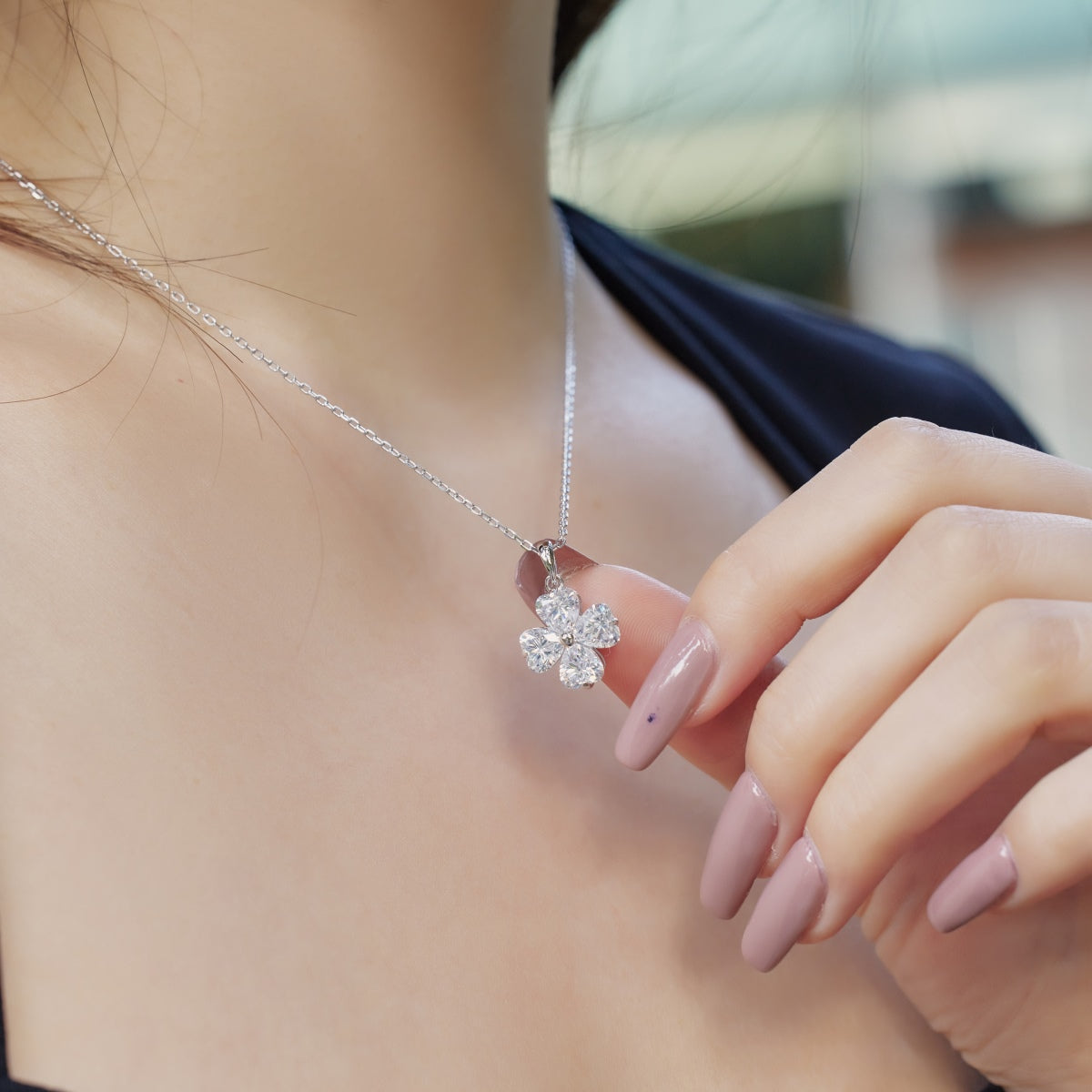 [Royal]Heart-Shaped Four-Leaf Clover Bead Necklace