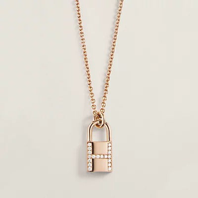 [Royal]HM ADVANCED NICHE LOCK HEAD NECKLACE DIAMONDS