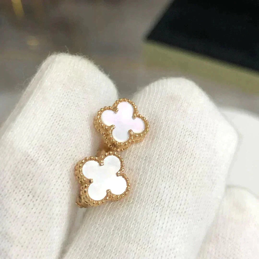 [Royal]CLOVER MINI 9.5MM WHITE MOP EARRINGS