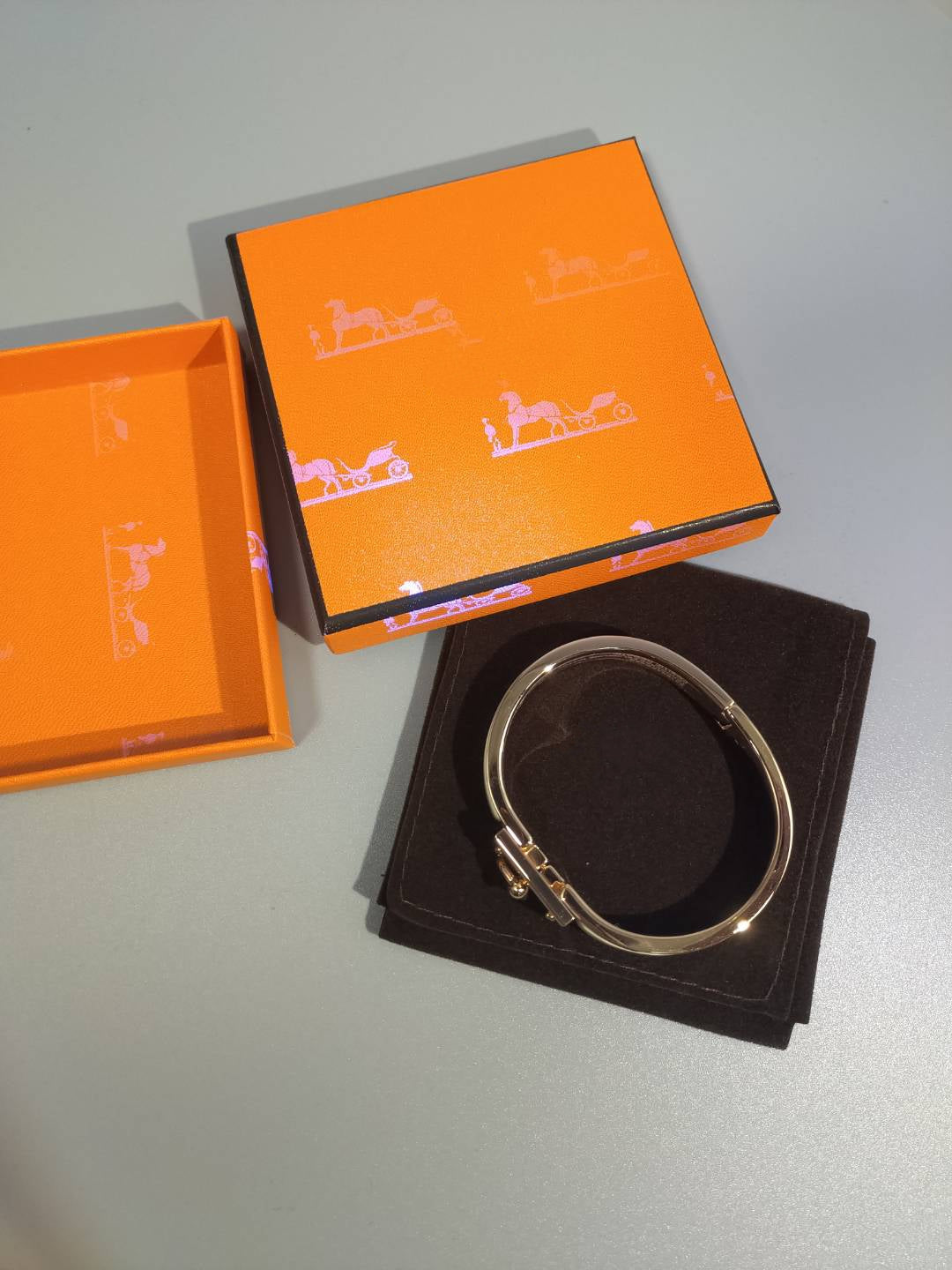 [Royal]H ORANGE BRACELET