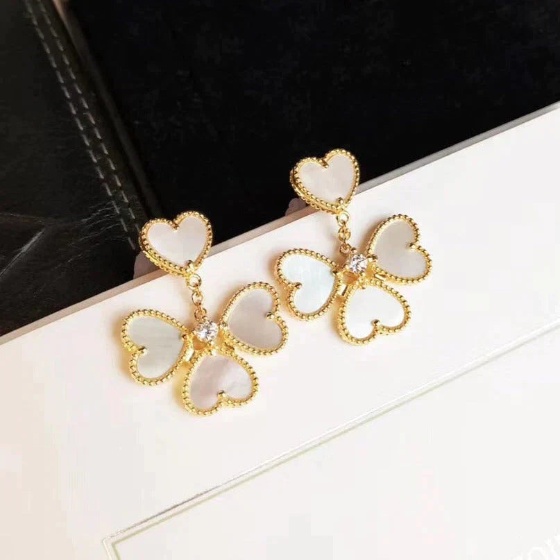 [Royal]CLOVER SWEET WHITE MOP EARRINGS