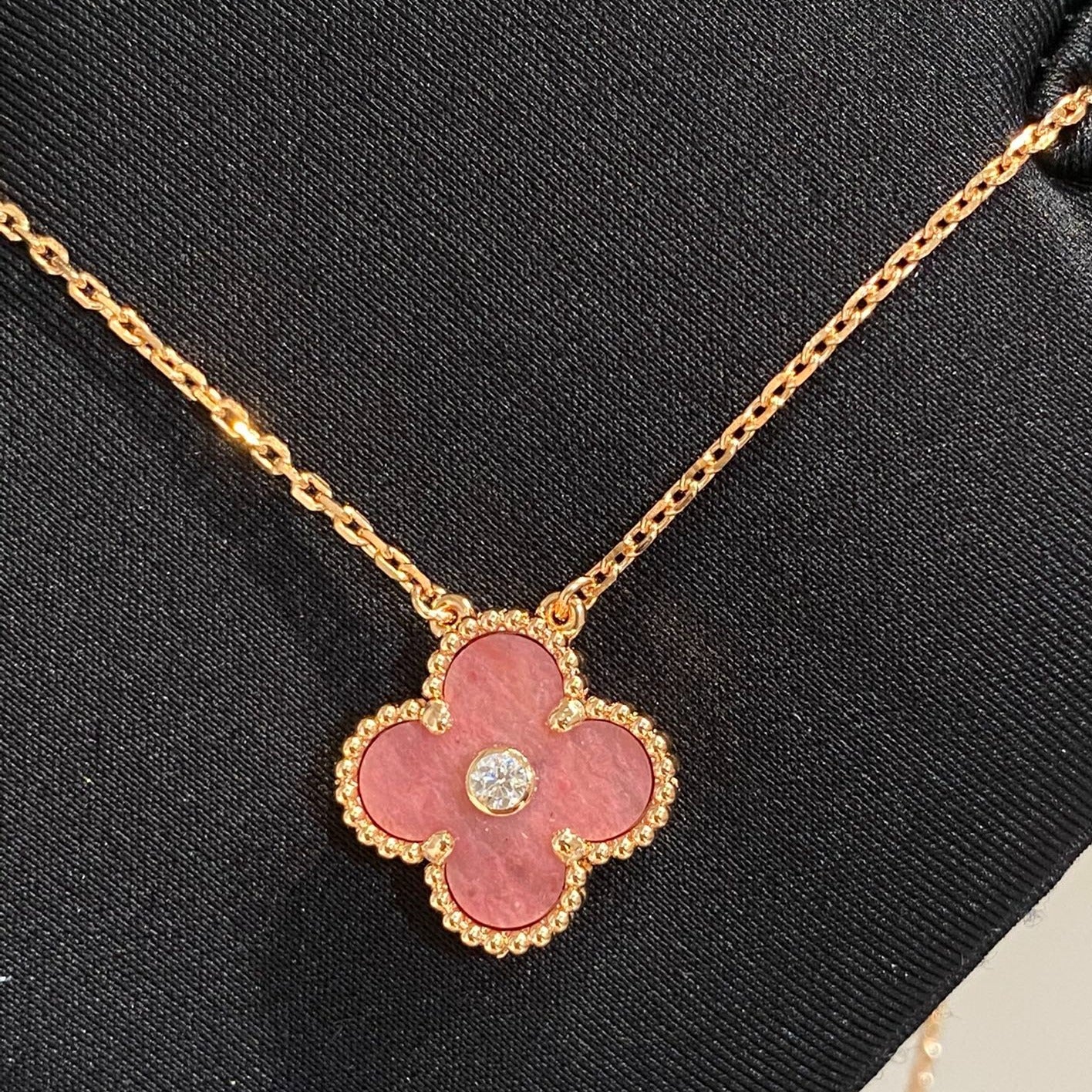 [Royal]CLOVER 15MM DIAMOND RHODONITE NECKLACE