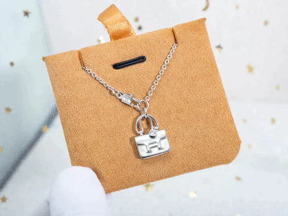 [Royal]AMULETTE PEDANT SILVER NECKLACE