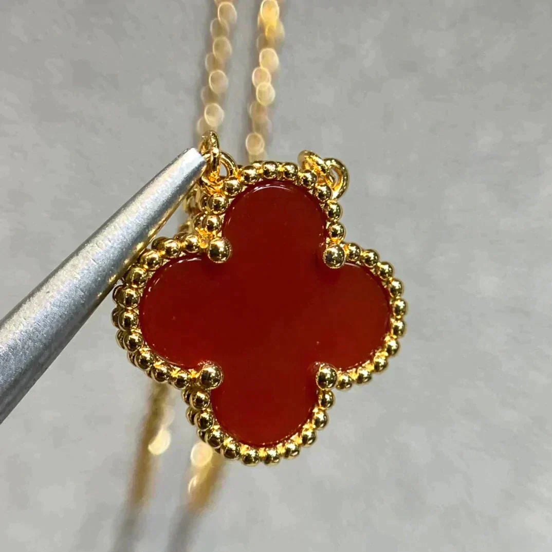 [Royal]CLOVER 15MM CARNELIAN SINGLE FLOWER NECKLACE