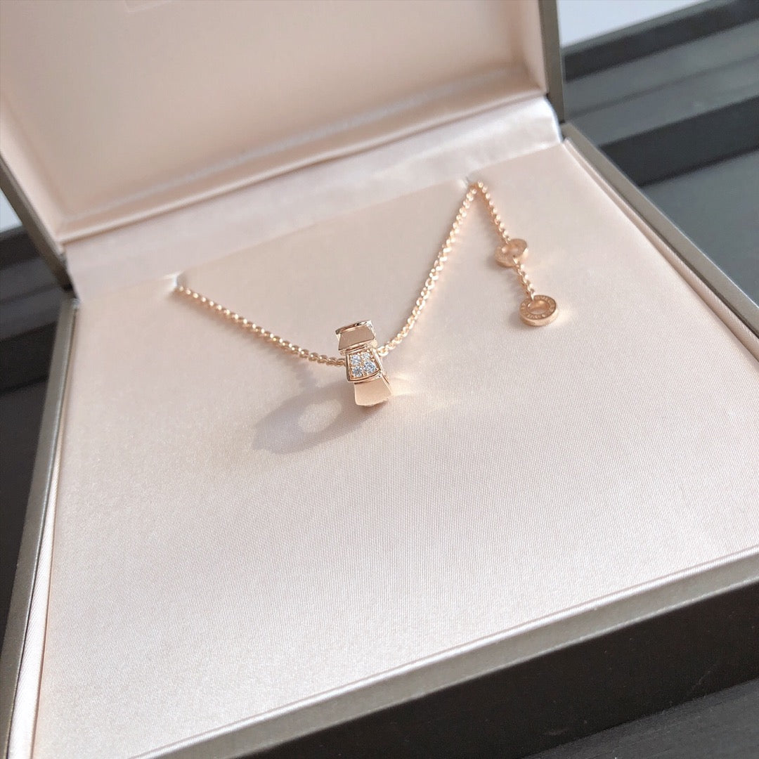 [Royal]SERPENTI PEDANT DIAMOND PINK GOLD NECKLACE