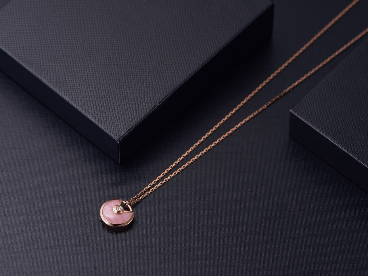 [Royal]AMULETTE ROSE GOLD PINK MOP NECKLACE