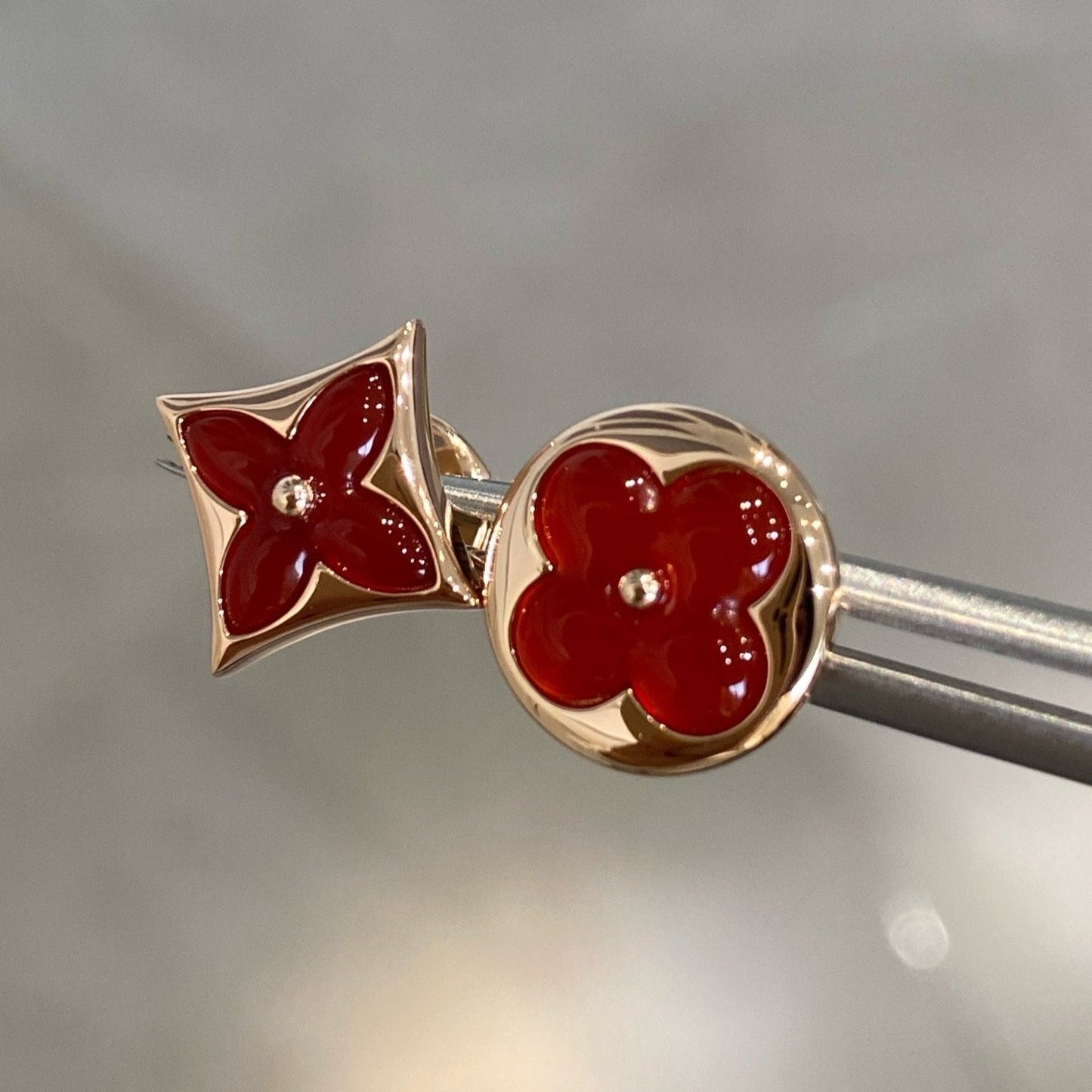 [Royal]STAR AND SUN PINK GOLD CARNELIAN STUD EARRINGS