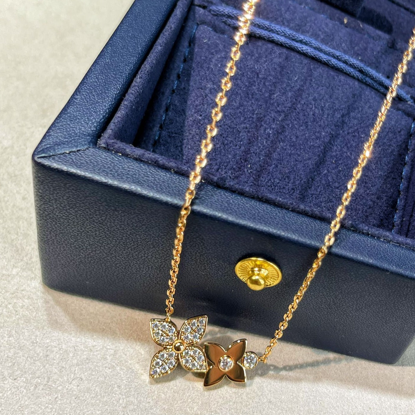 [Royal]STAR BLOSSOM NECKLACE PINK GOLD DIAMONDS