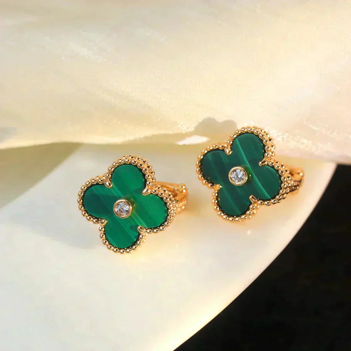 [Royal]CLOVER MEDIUM 1 MOTIFS MALACHITE DIAMOND EARRINGS