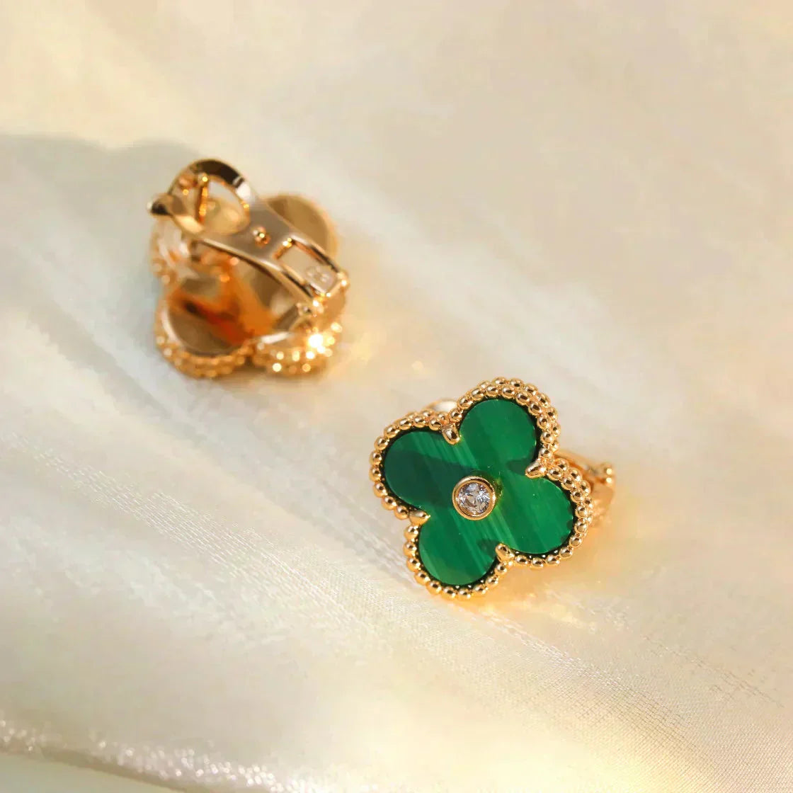 [Royal]CLOVER MEDIUM 1 MOTIFS MALACHITE DIAMOND EARRINGS