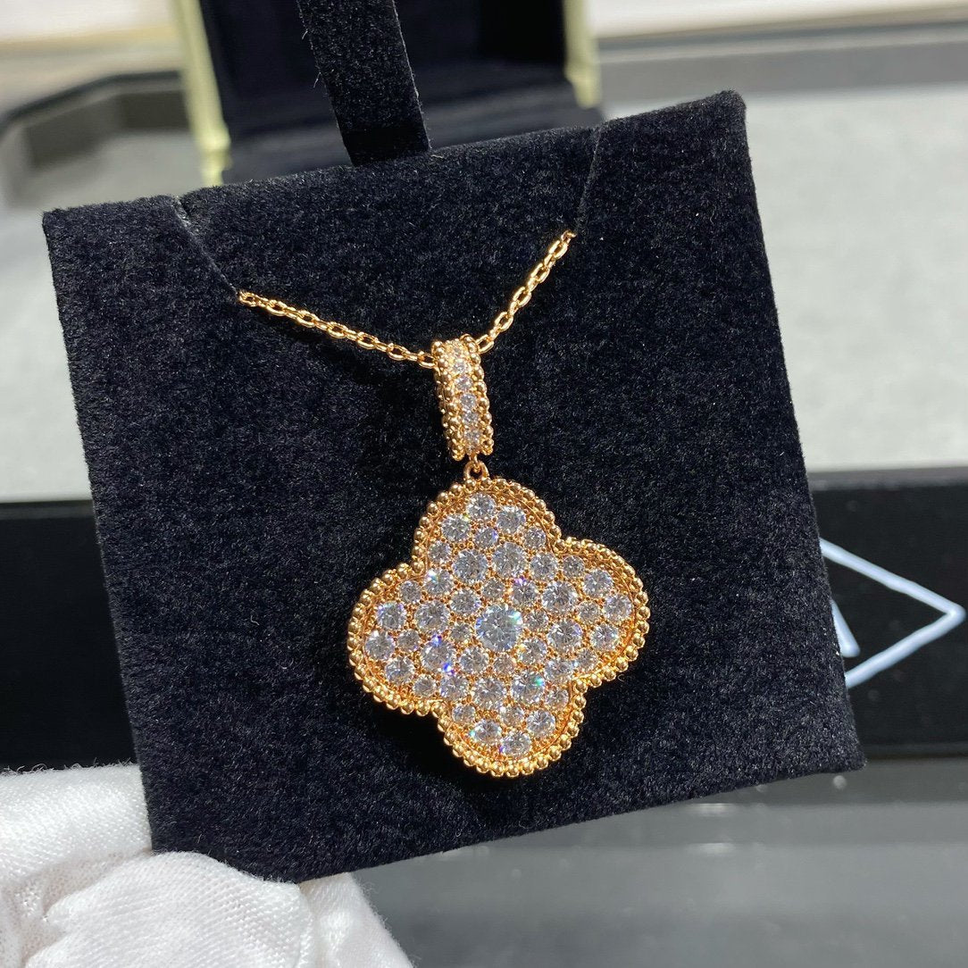 [Royal]CLOVER 25MM LARGE PEDANT DIAMOND PAVED LONG NECKLACE