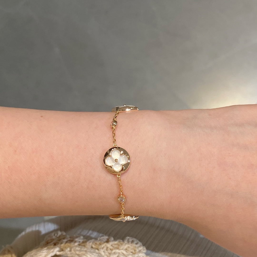 [Royal]STAR AND SUN 4 MOTIF WHITE MOP PINK GOLD BRACELET