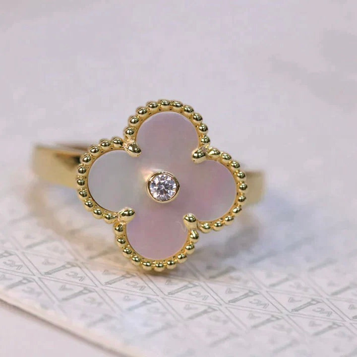 [Royal]CLOVER PINK MOP RING GOLD DIAMOND