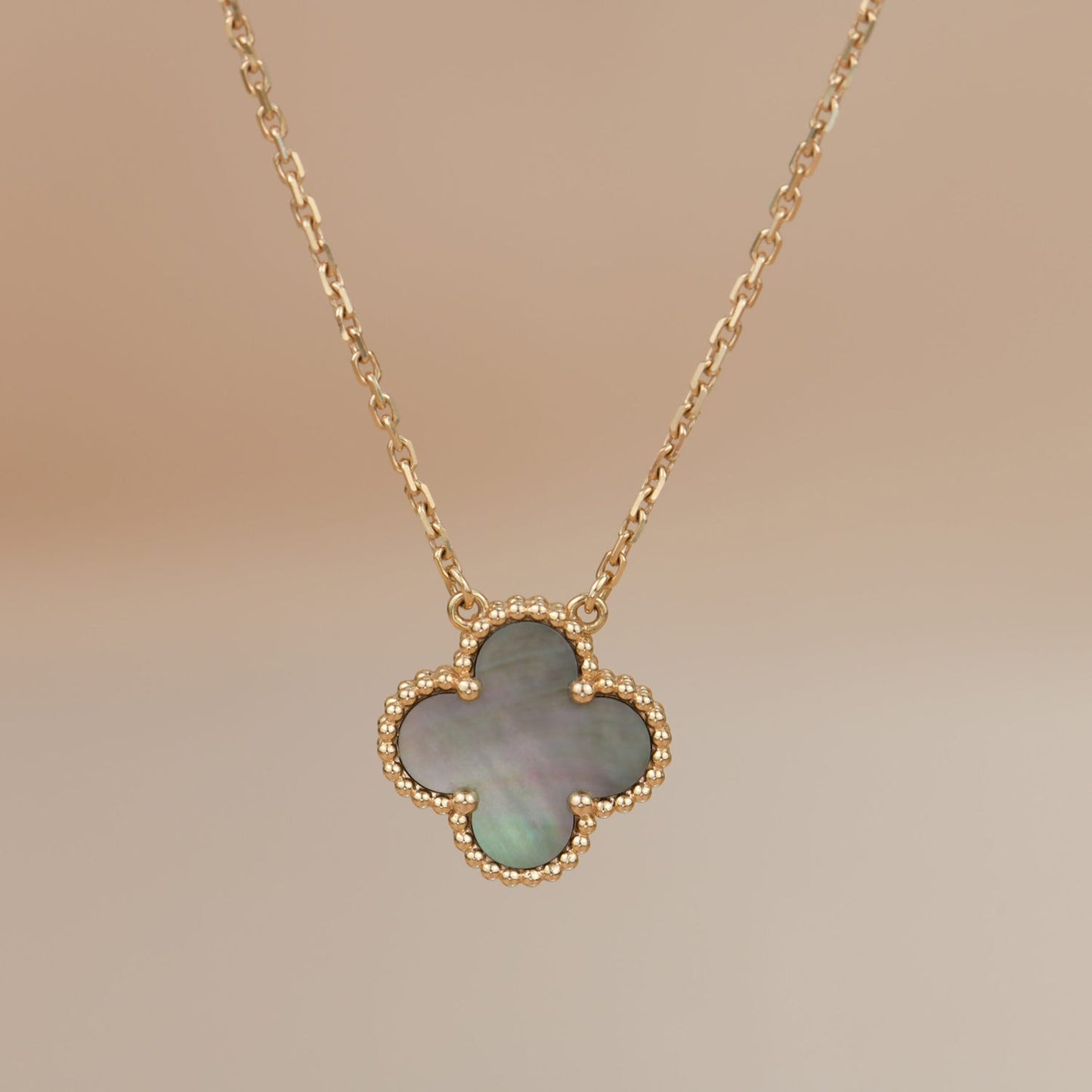 [Royal]CLOVER 15MM  GRAY MOTHER OF PEARL NECKLACE