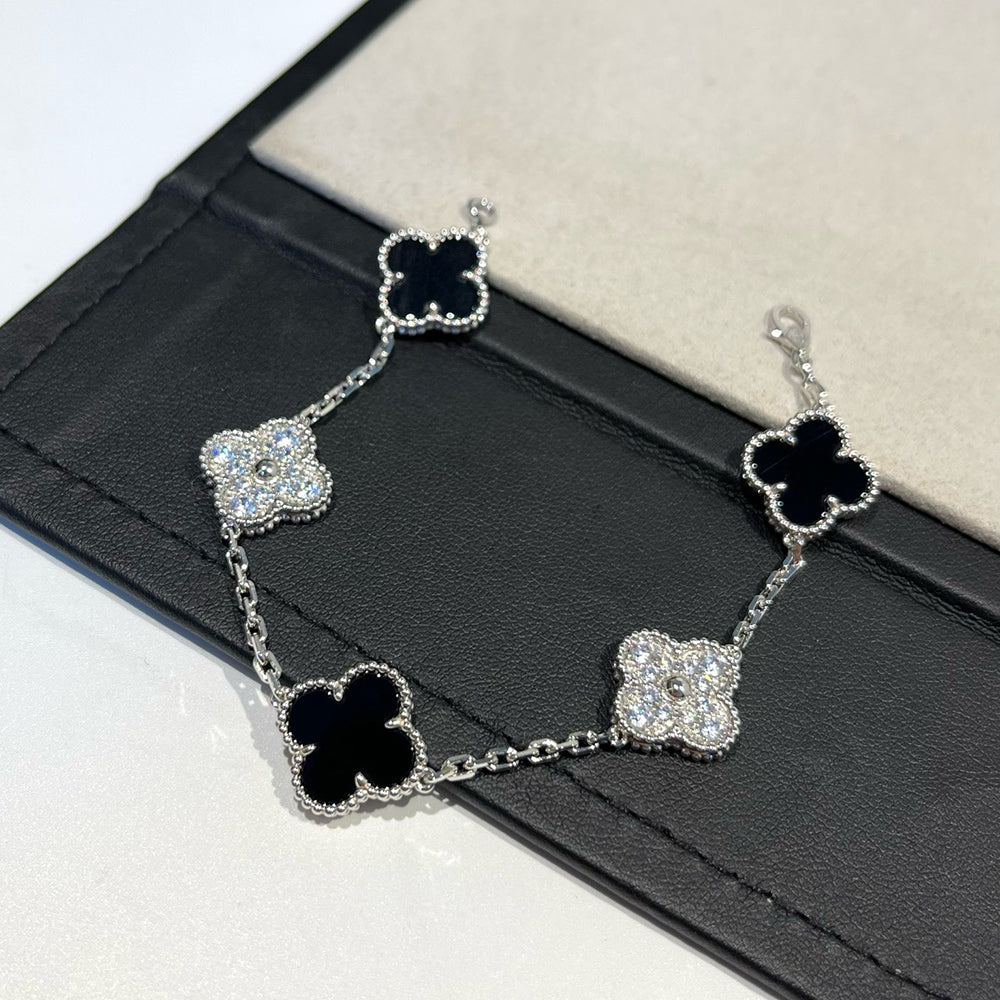 [Royal]CLOVER 5 MOTIF ONYXS DIAMOND BRACELET SILVER