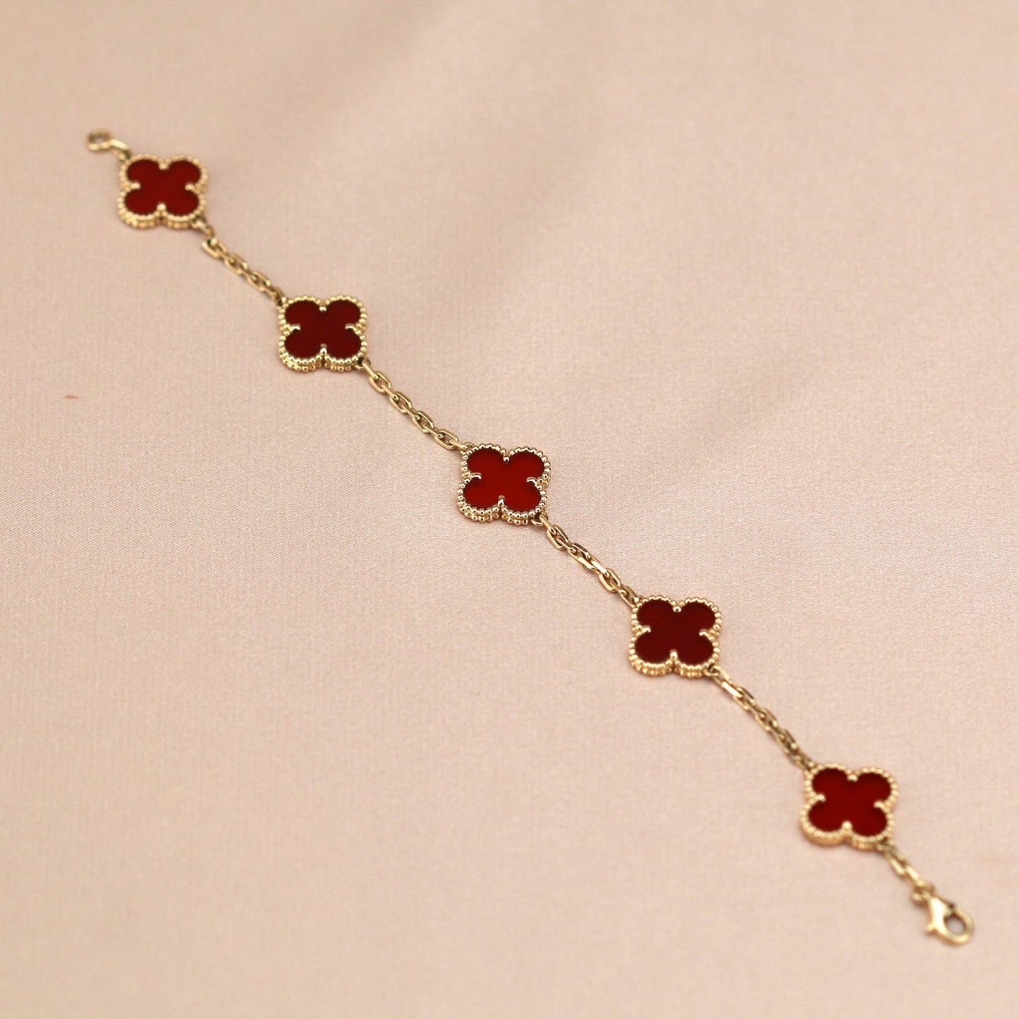 [Royal]CLOVER 5 MOTIFS RED AGATE  BRACELET