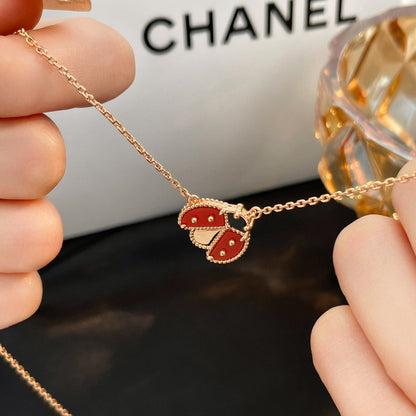 [Royal]LUCKY  CARNELIANS LADYBUG NECKLACE