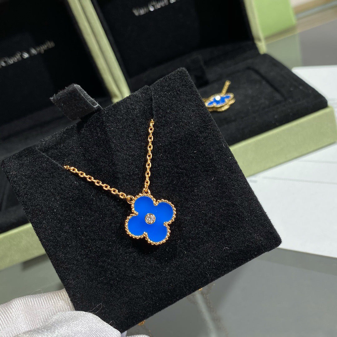 [Royal]CLOVER 15MM DIAMOND AND BLUE AGATE NECKLACE