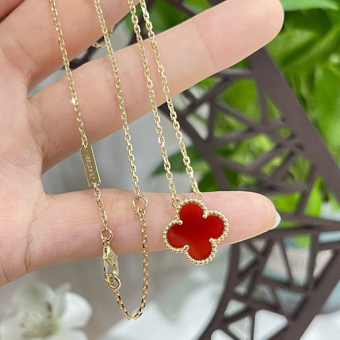 [Royal]CLOVER 15MM CARNELIAN SINGLE FLOWER NECKLACE