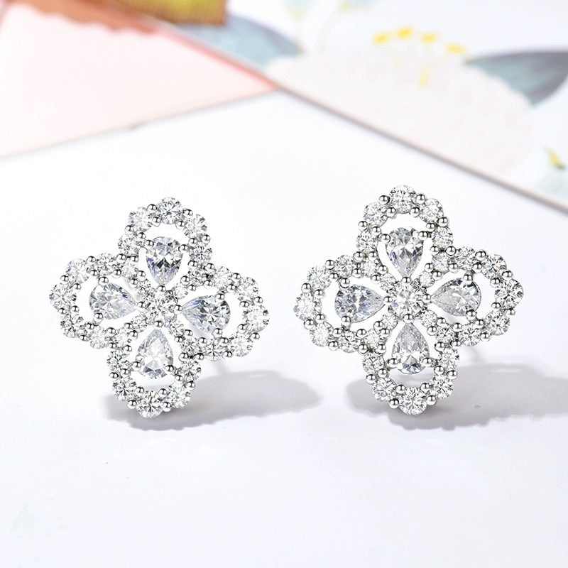 [Royal]LOOP EARRINGS FULL MOTIF DIAMOND 16MM