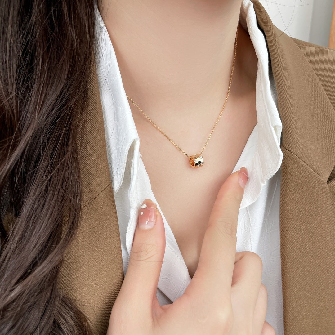 [Royal]BEE MINI PEDANT DIAMOND NECKLACE