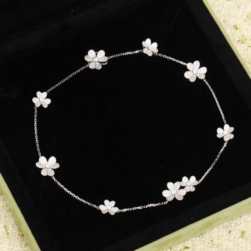 [Royal]FRIVOLE SILVER 9 FLOWERS NECKLACE