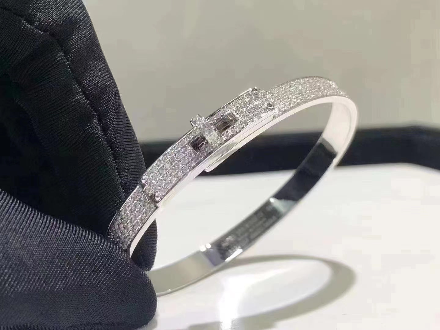 [Royal]HM KELLY BRACELET IN SILVER AND FULL PAVE DIAMOND