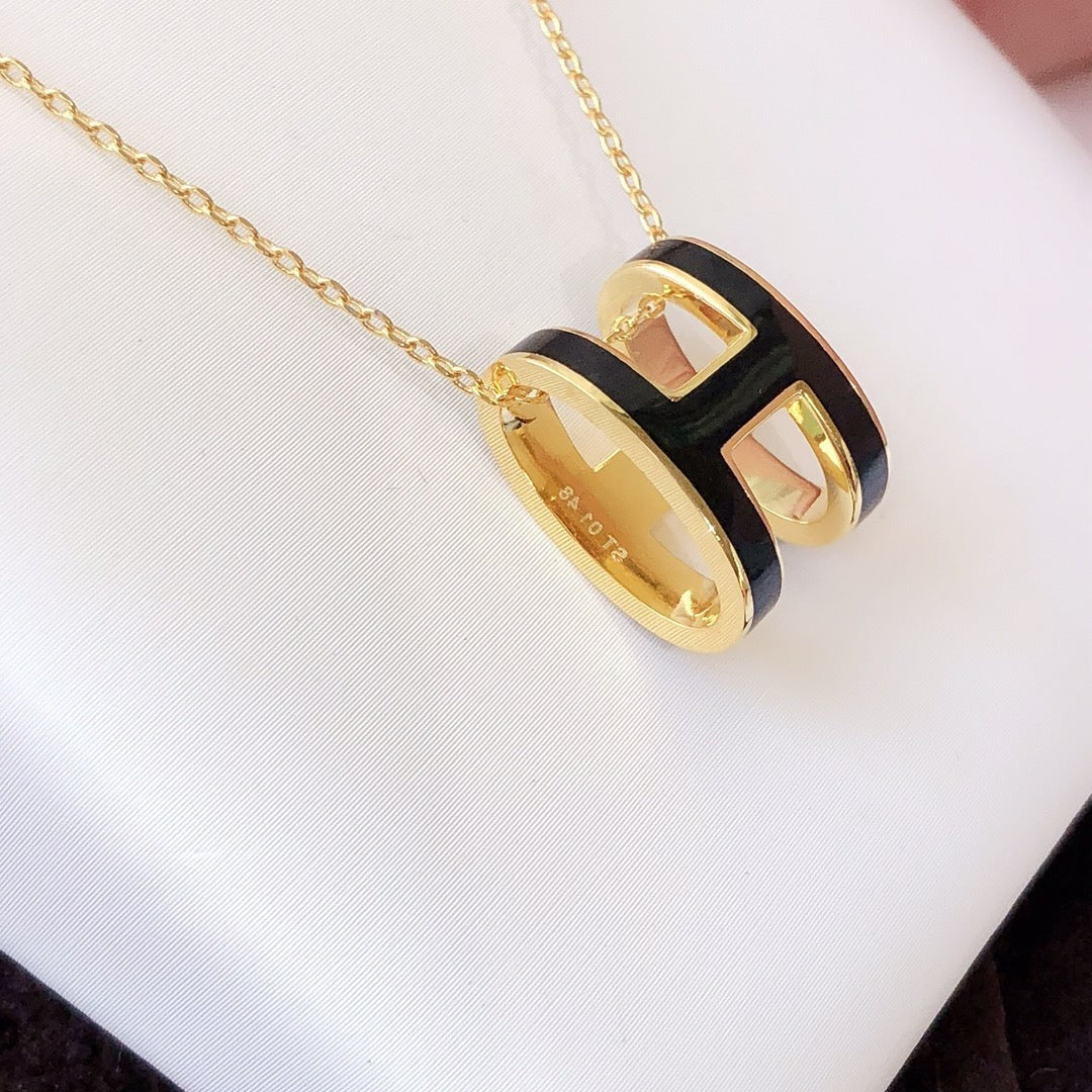 [Royal]HM CLIC BLACK ENAMEL GOLD NECKLACE