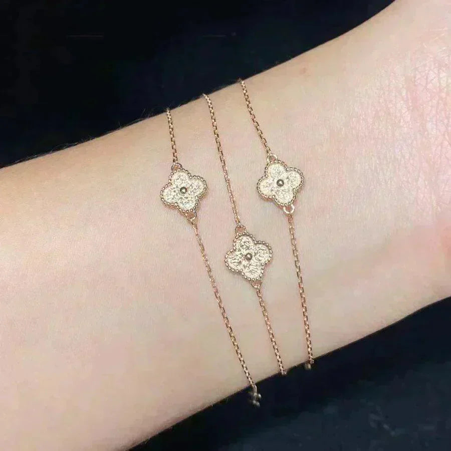 [Royal]CLOVER SINGLE FLOWER BRACELET