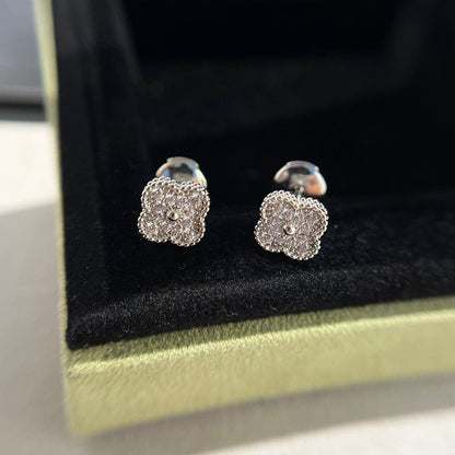 [Royal]CLOVER MINI DIAMOND STUD EARRINGS