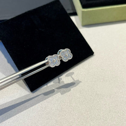 [Royal]CLOVER MINI DIAMOND STUD EARRINGS