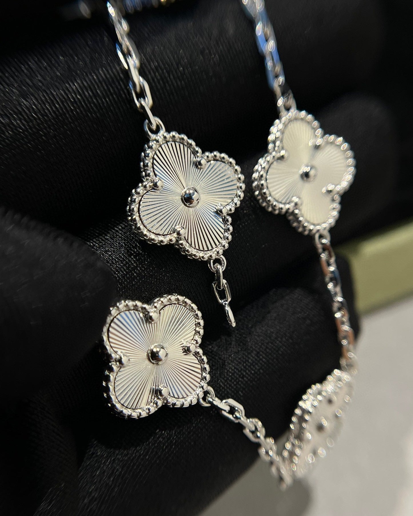 [Royal]CLOVER SILVER 5 MOTIFS BRACELET